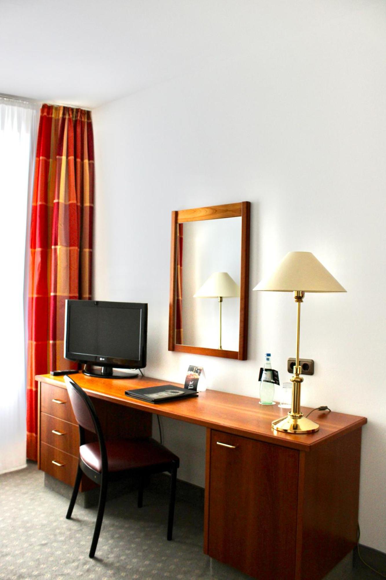 Hotel Alma Am Anger Erfurt Luaran gambar